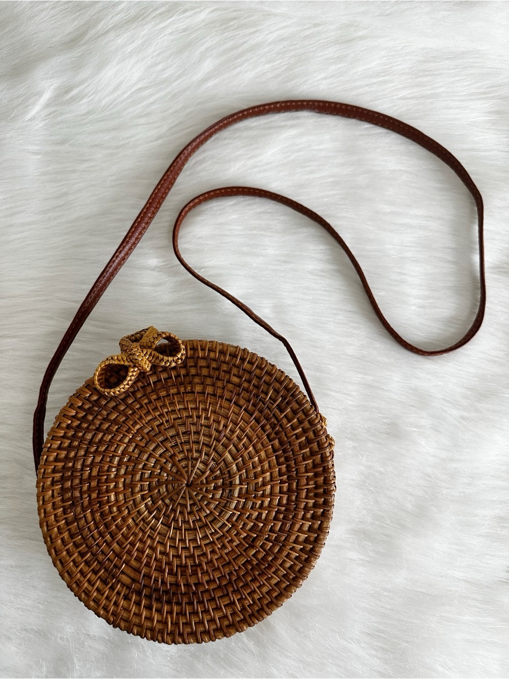 NWOT Savanna Boho Round Handcrafted Woven Wicker Rattan Crossbody Bag